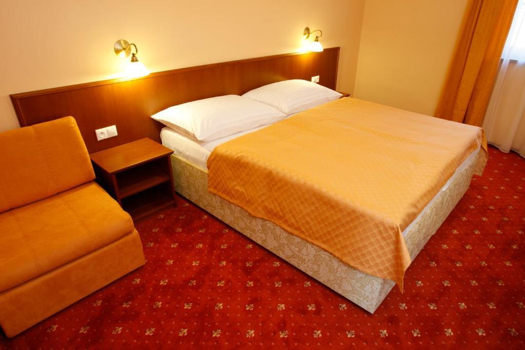 Hotel Majolika โมดรา ห้อง รูปภาพ