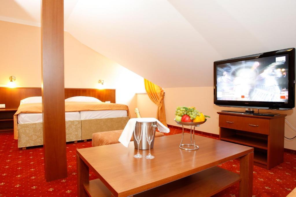 Hotel Majolika โมดรา ห้อง รูปภาพ